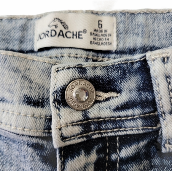 Girls Jordache Jean Shorts With Stars Sz 6 NWOT - Picture 3 of 4